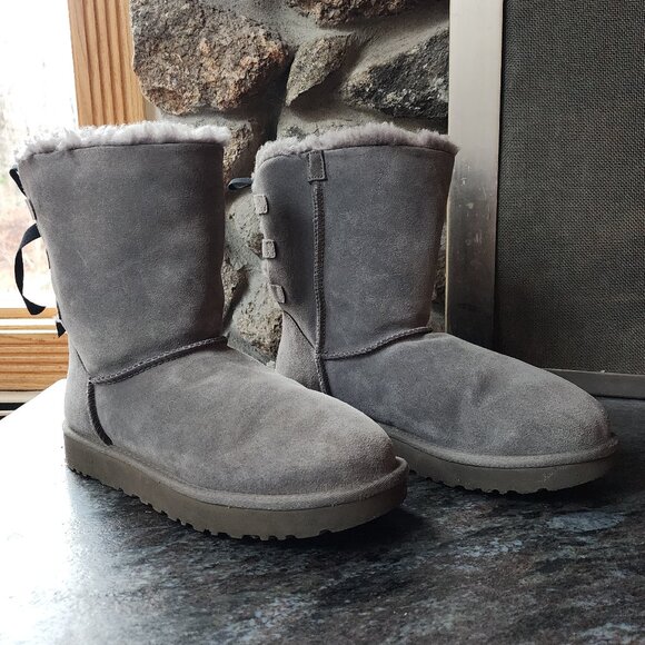 UGG Short Continuity Bow Gray Boots Size 10 - Picture 8 of 15